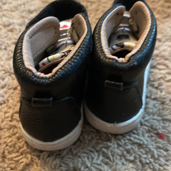 Hocus Pocus high tops - Picture 4 of 4